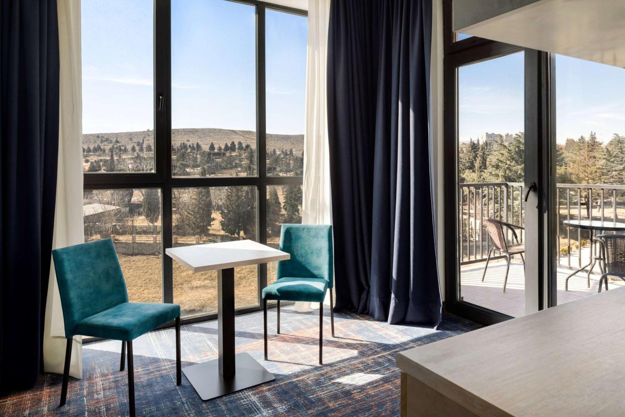 Gino Seaside Tbilisi, Trademark Collection By Wyndham المظهر الخارجي الصورة